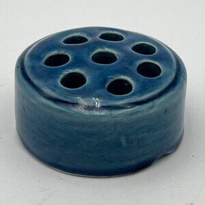 Vintage Art Pottery Blue 8 Hole Flower Frog Mottled Glaze Vase Frog Japan 3"